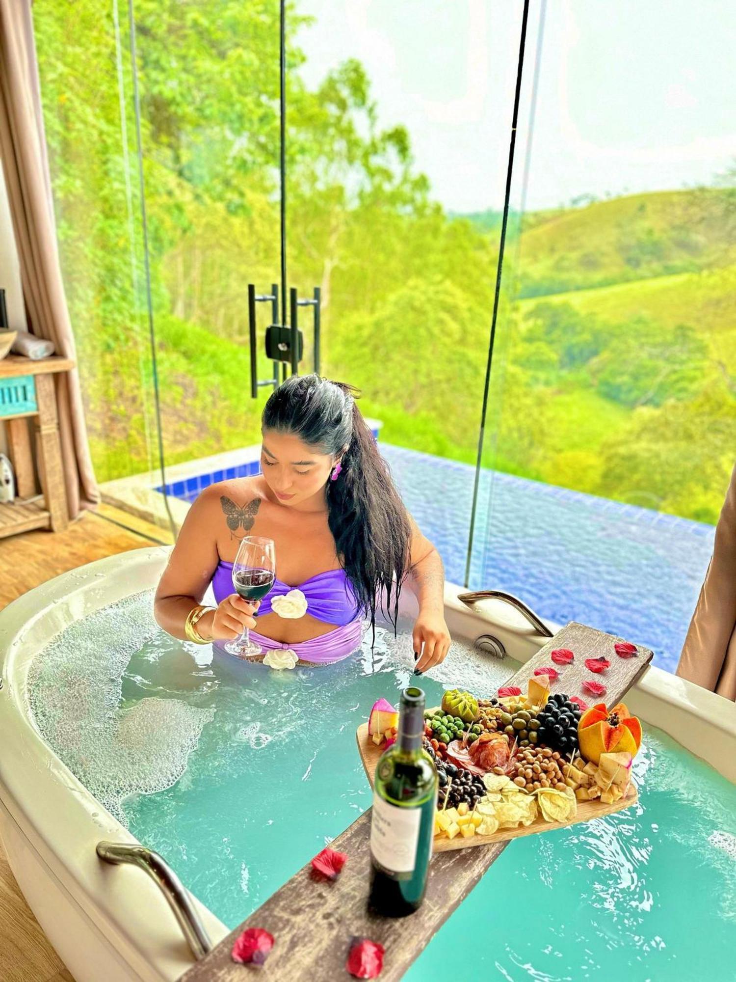 Chalet Chale Tucano Super Luxo *